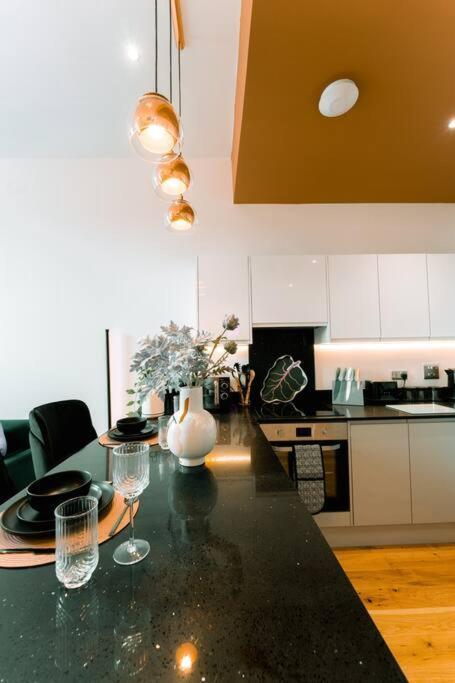 버밍엄 Dusk House - B'Ham Jq Townhouse 빌라 외부 사진